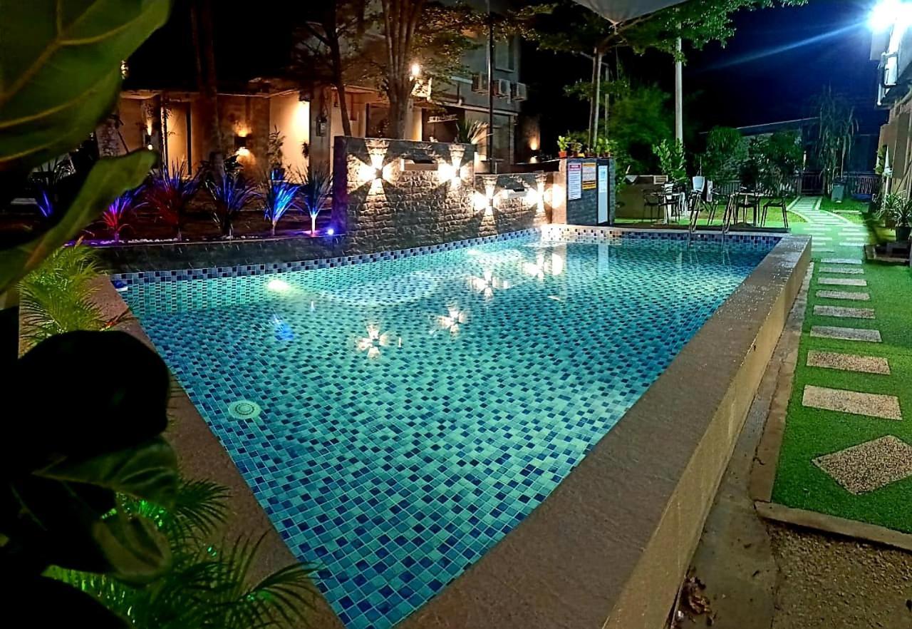 Tc Theme Park Guest House Kuantan Extérieur photo